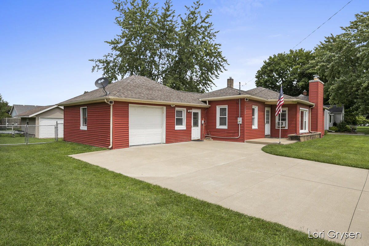 1069 Port Sheldon Street Jenison, MI 49428 - Photo 2 of 20 IMG_1002