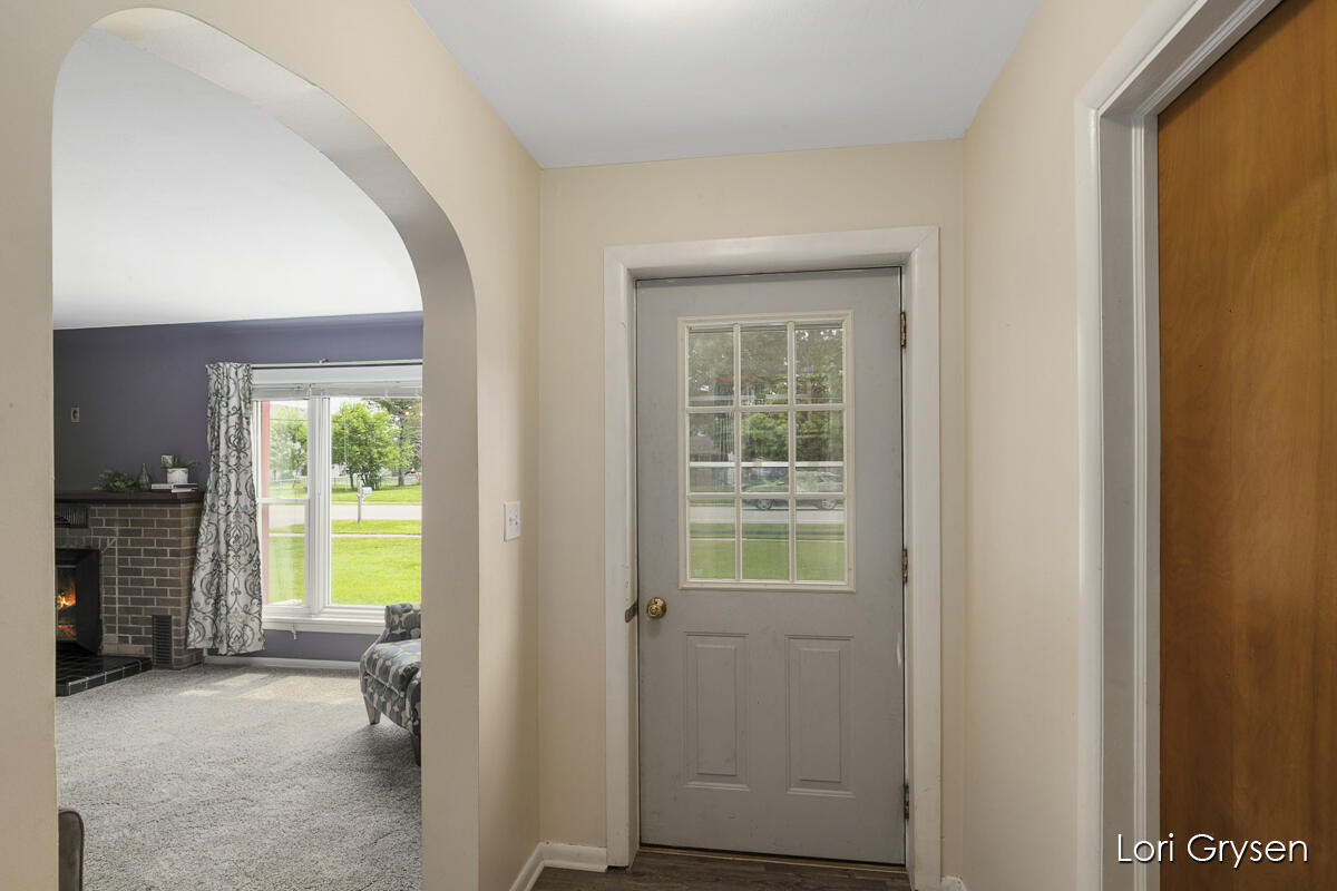 1069 Port Sheldon Street Jenison, MI 49428 - Photo 9 of 20 IMG_1003