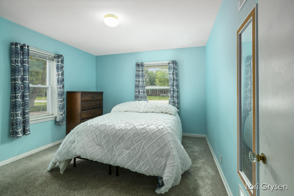 1069 Port Sheldon Street Jenison, MI 49428 - Photo 10 of 20 IMG_1010