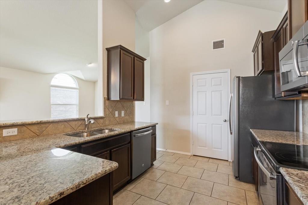 9448 Centennial Drive Waco, TX 76708 - Photo 26 of 40