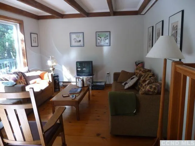 $300 | 125 Taconic Creek Road, Hillsdale, NY 12529