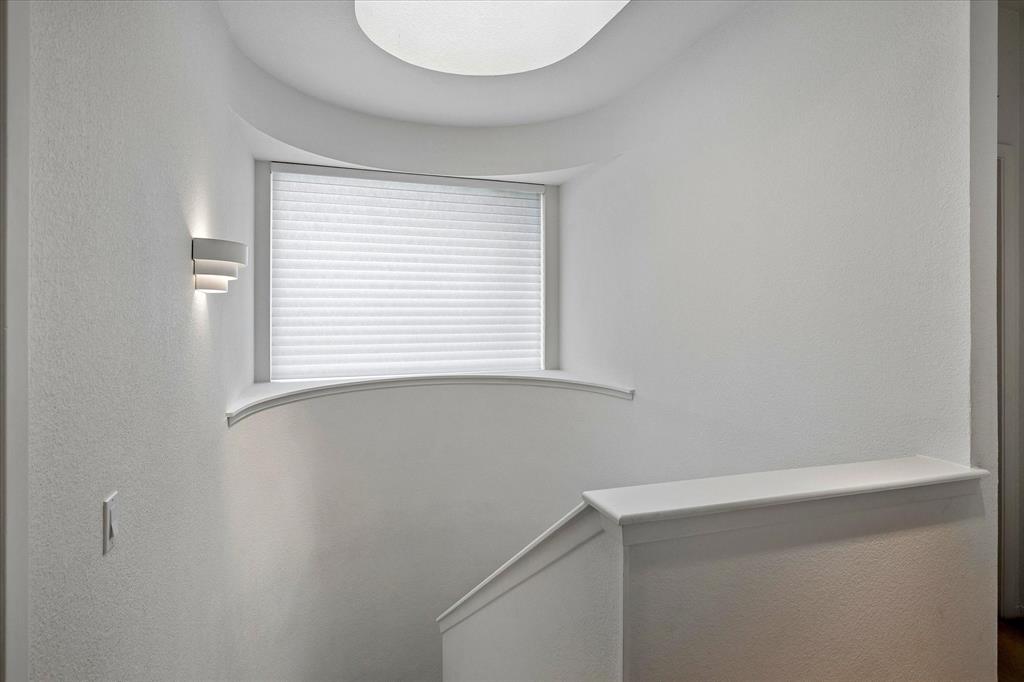 6419 Laurel Valley Road Dallas, TX 75248 - Photo 21 of 34 a view of a room that has a window