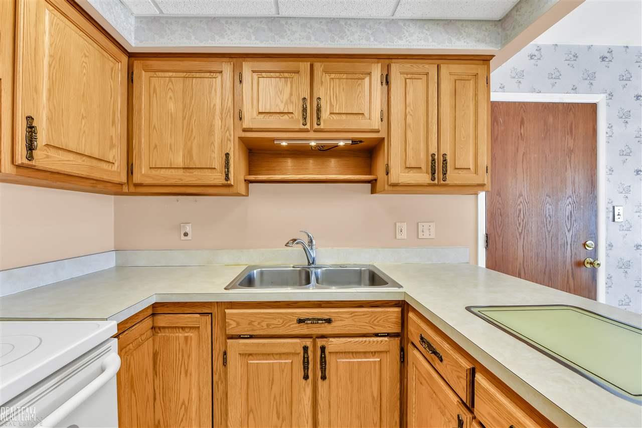 2239 Castleton Drive Troy, MI 48083 - Photo 18 of 33