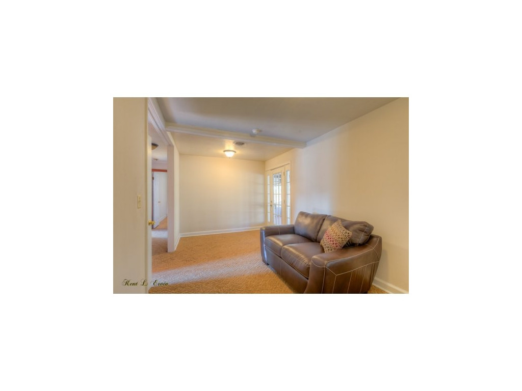 166 Keith Road Bristol, TN 37620 - Photo 4 of 16 Photo 4
