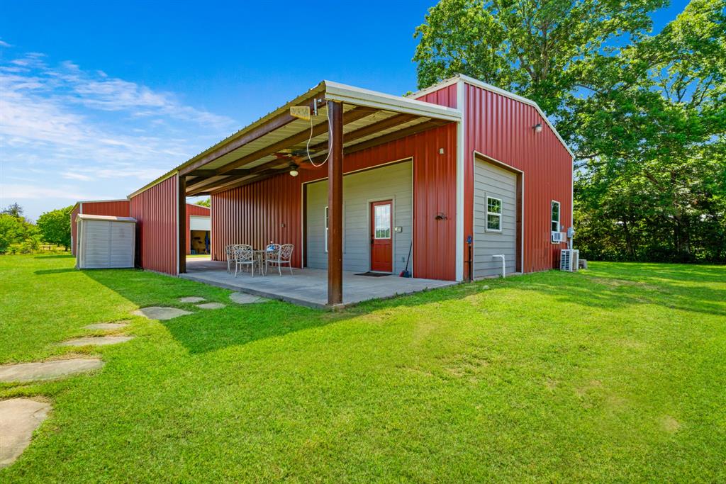 101 South County Road Arthur City, TX 75411 - Photo 15 of 26