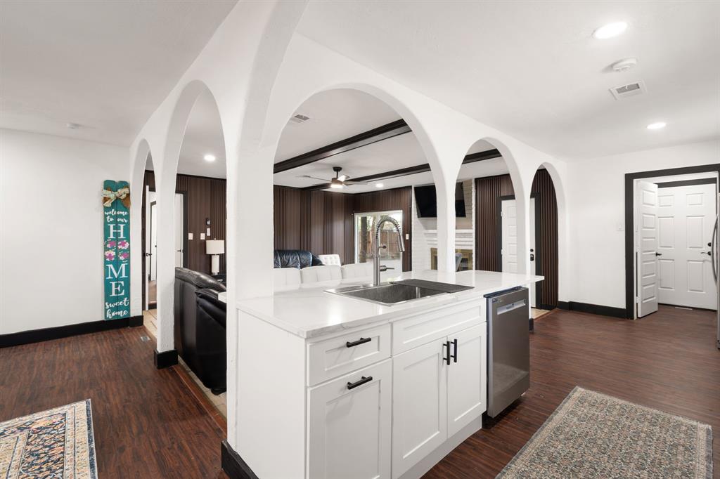13640 Purple Sage Road Dallas, TX 75240 - Photo 8 of 34 Gallery Image 8