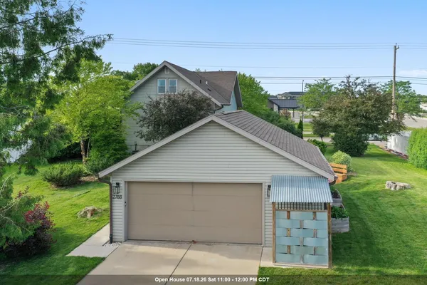 $314,800 | 2788 Riveridge Lane, Green Bay, WI 54313