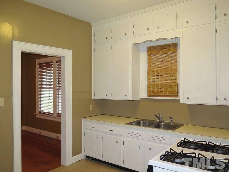 508 Frank Street Raleigh, NC 27604 - Photo 4 of 11