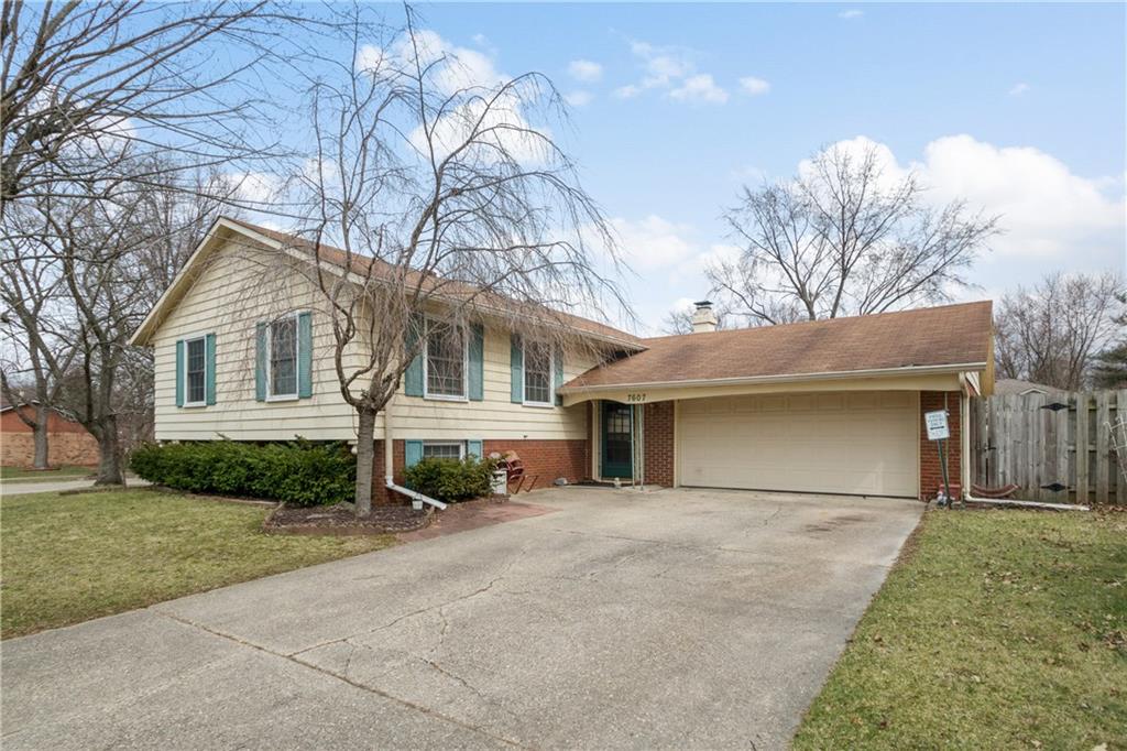 7607 Miracle Road Indianapolis, IN 46237 - Photo 1 of 22 Gallery Image 1