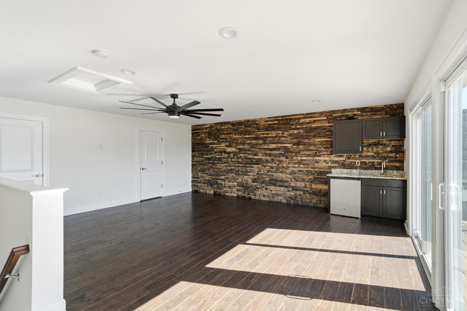 3003 Riverside Drive Cincinnati, OH 45226 - Photo 34 of 65 Gallery Image 34