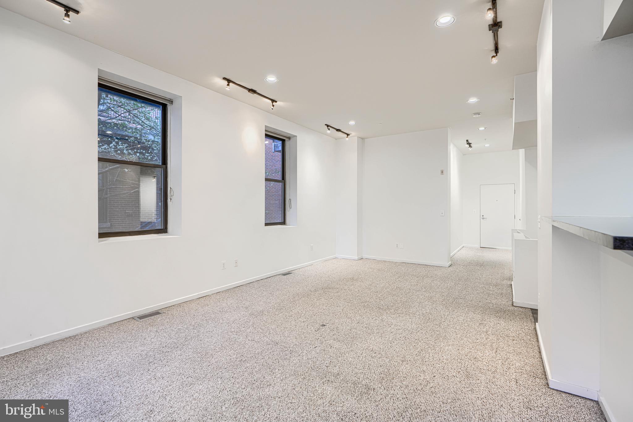 1211 Light Street, Unit 103 Baltimore, MD 21230 - Photo 16 of 27 Large open living room