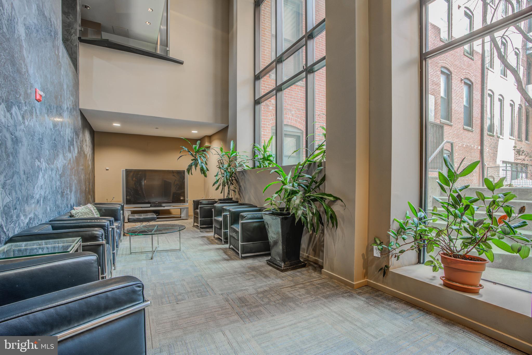 1211 Light Street, Unit 103 Baltimore, MD 21230 - Photo 24 of 27 Sitting area in building