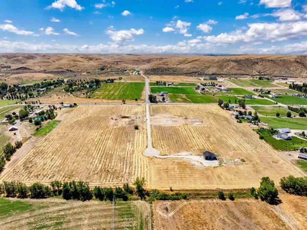 $325,000 | 6655 Sophie Lane, Emmett, ID 83617