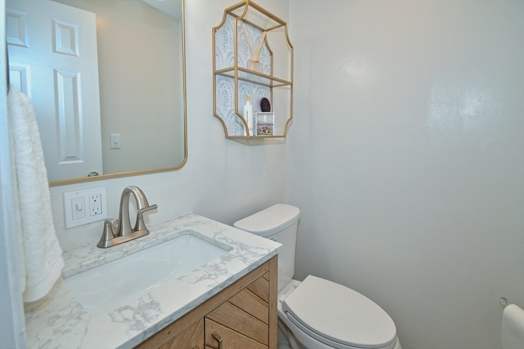 24 1st Street Amesbury, MA 01913 - Photo 13 of 39