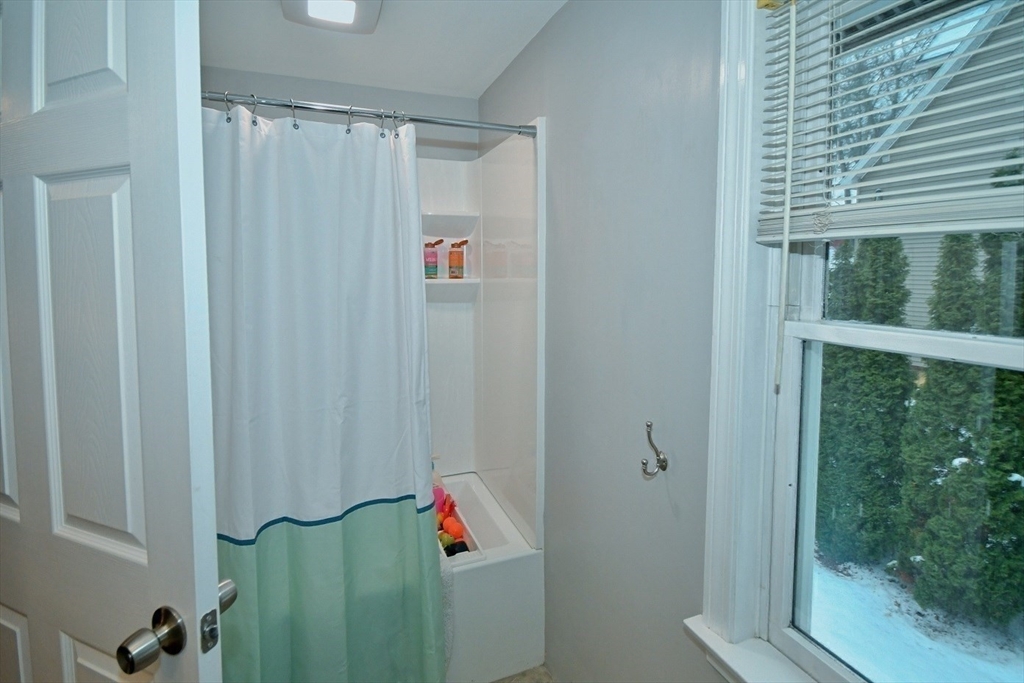 24 1st Street Amesbury, MA 01913 - Photo 27 of 39