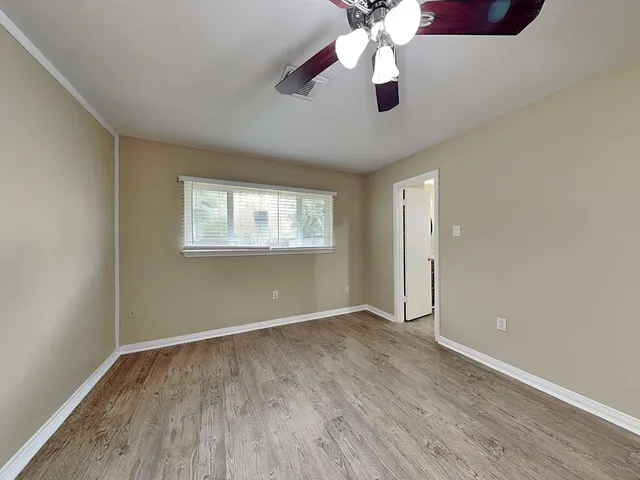 $1,880 | 801 Newport Boulevard, League City, TX 77573