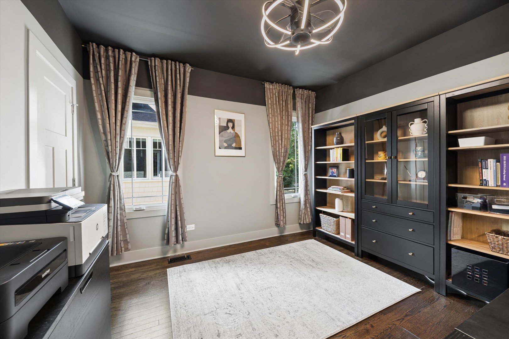 212 Gage Road Riverside, IL 60546 - Photo 14 of 34 Gallery Image 14