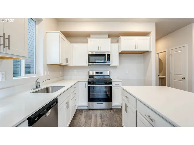 $456,995 | 2869 U Street, Springfield, OR 97477