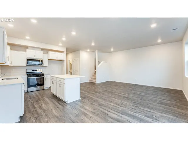 $456,995 | 2869 U Street, Springfield, OR 97477