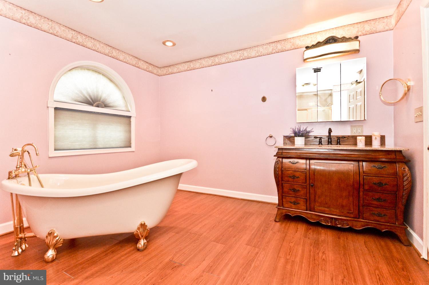 7901 Brooklyn Bridge Road Laurel, MD 20707 - Photo 3 of 30 Bath (Master)