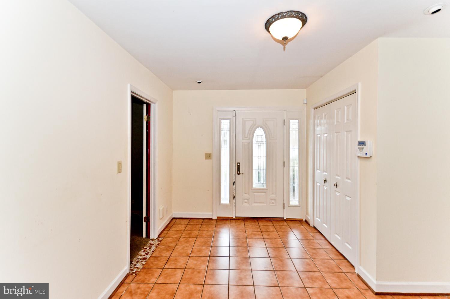 7901 Brooklyn Bridge Road Laurel, MD 20707 - Photo 5 of 30 Interior (General)