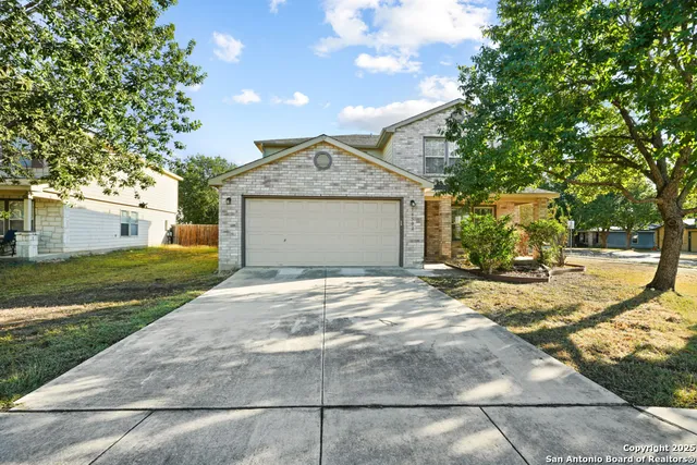 $2,000 | 16502 Retama Crown, Selma, TX 78154