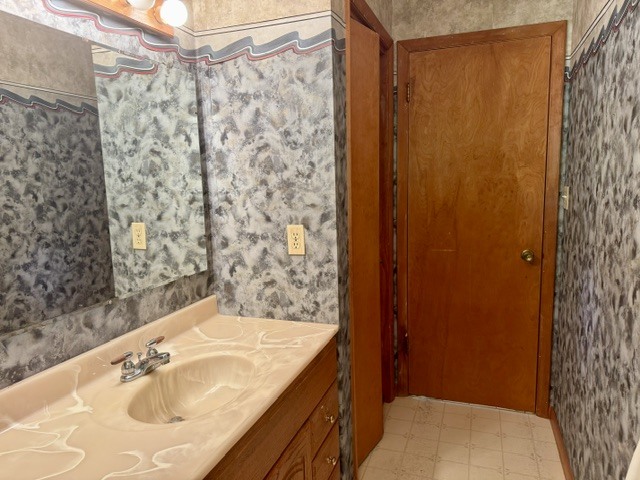2613 North 11th Street Clinton, IA 52732 - Photo 16 of 32