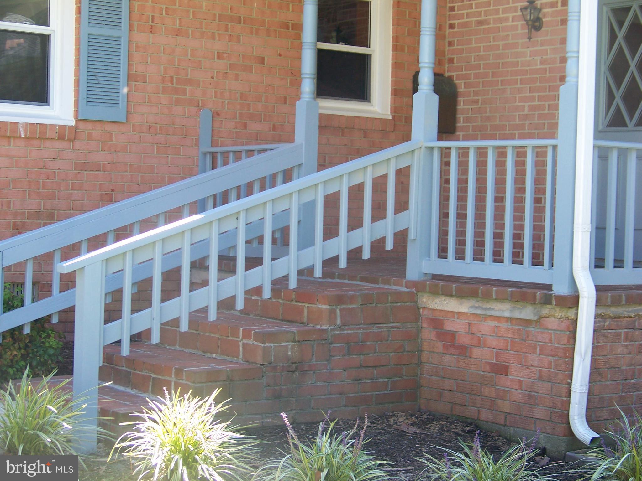 6225 Ripley Road La Plata, MD 20646 - Photo 25 of 41 Side Porch