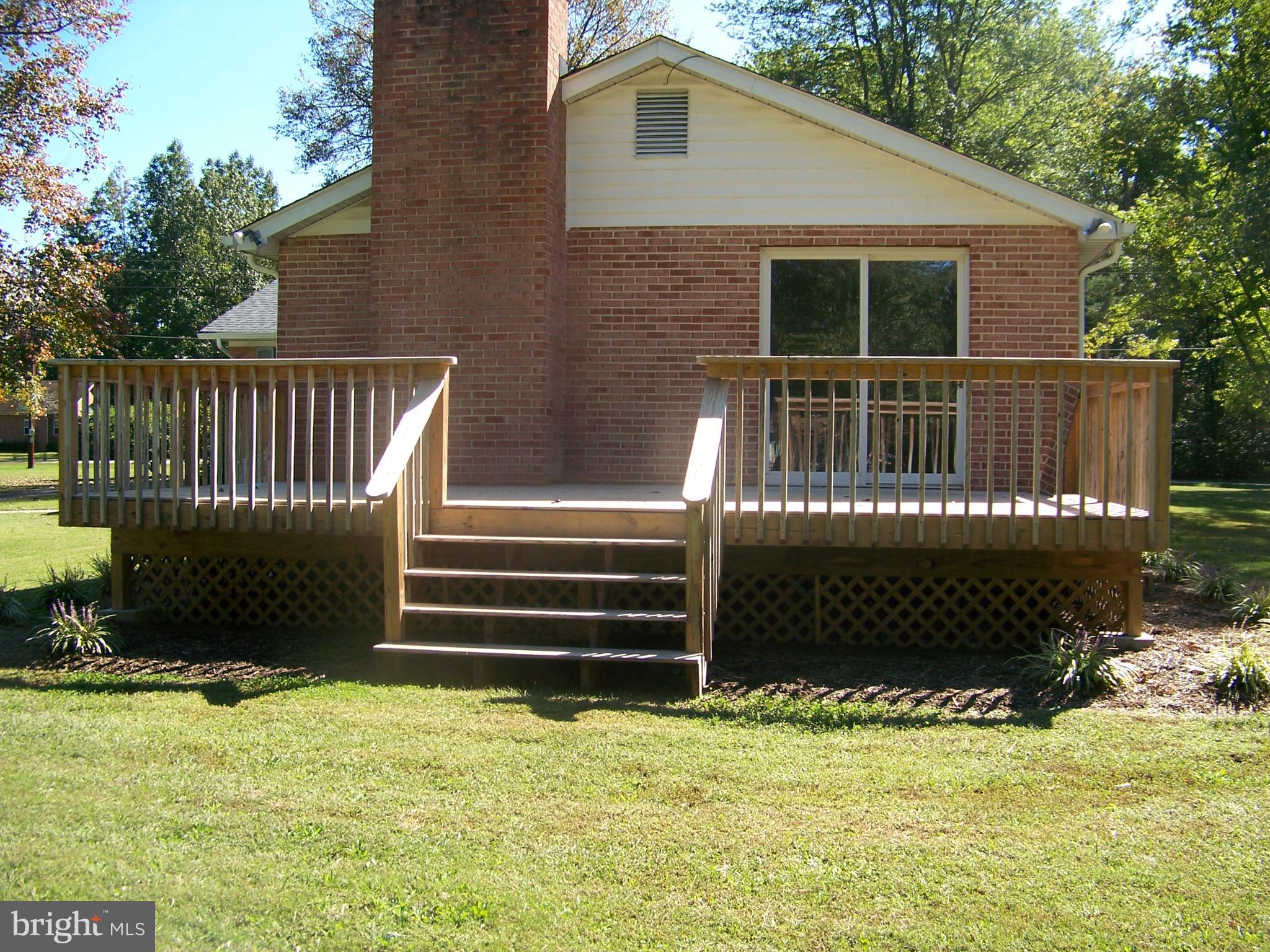 6225 Ripley Road La Plata, MD 20646 - Photo 29 of 41 Deck off the Family Room
