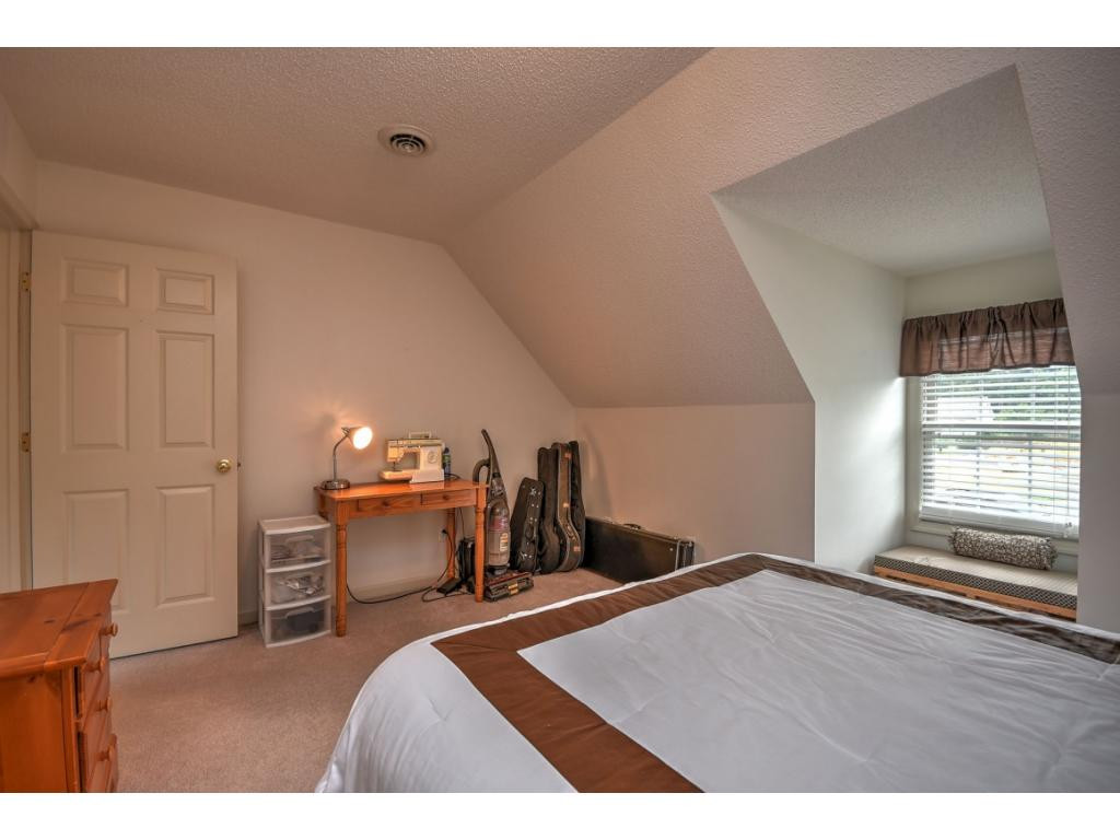 194 Dean Archer Road Jonesborough, TN 37659 - Photo 24 of 35 Bedroom 3 View 2