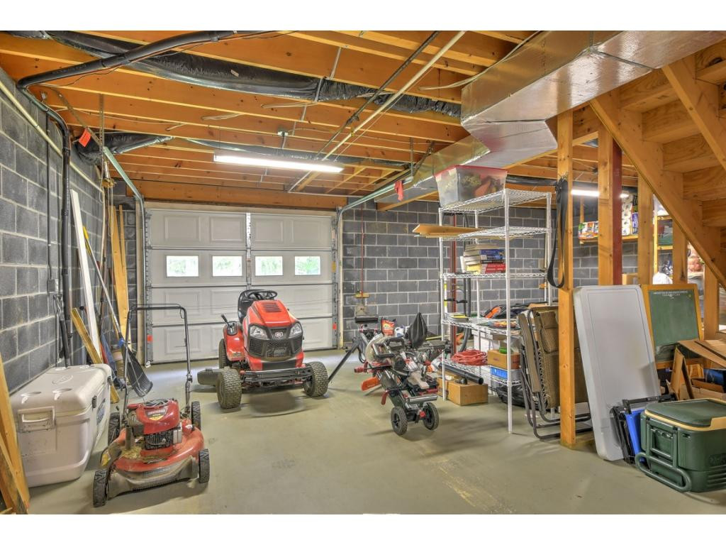 194 Dean Archer Road Jonesborough, TN 37659 - Photo 28 of 35 Basement View 1