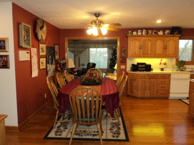 1129 Sample Road Wirtz, VA 24184 - Photo 5 of 40 Large Open Eat-in Kitchen