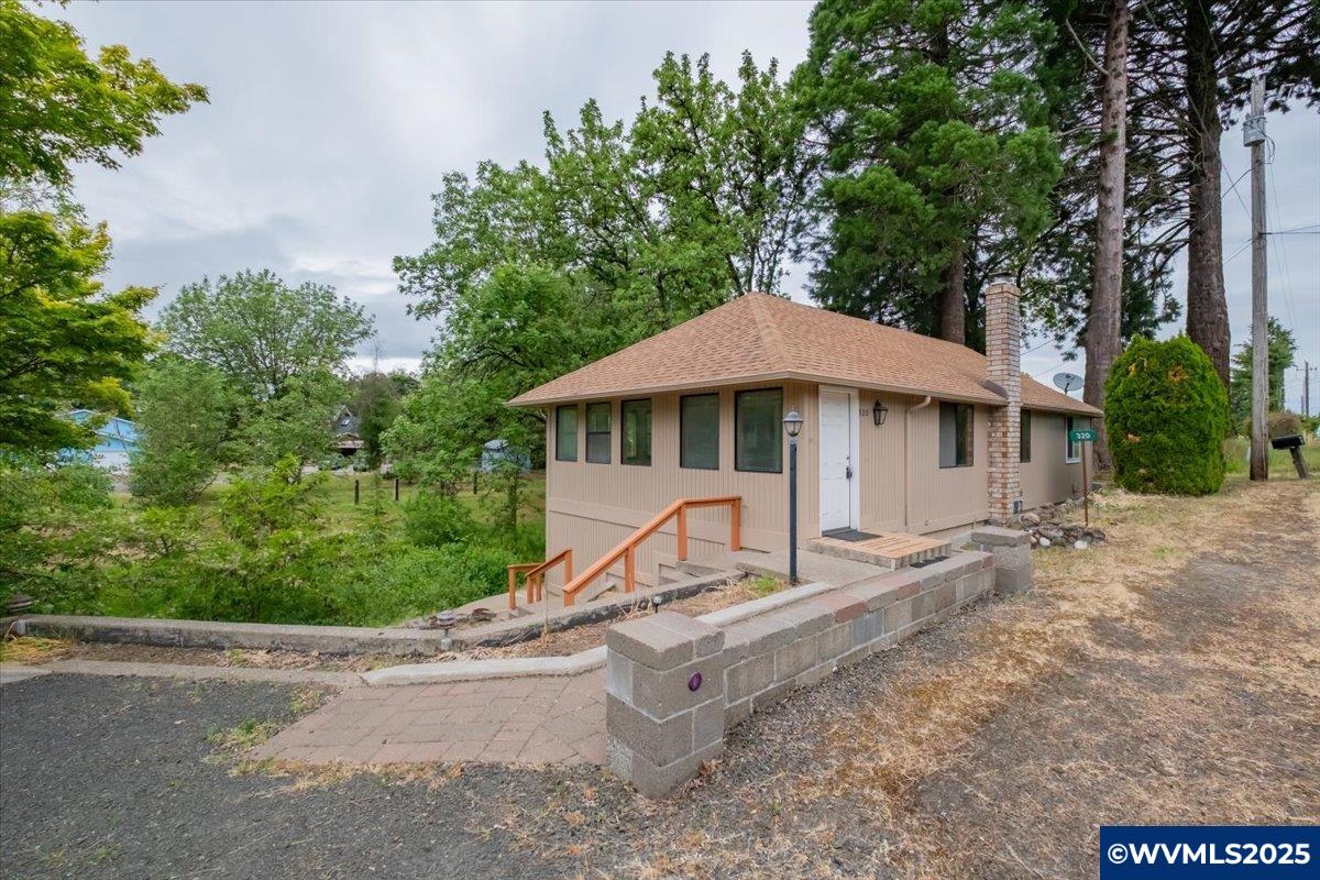 320 North Gun Club Road Independence, OR 97351 - Photo 3 of 47