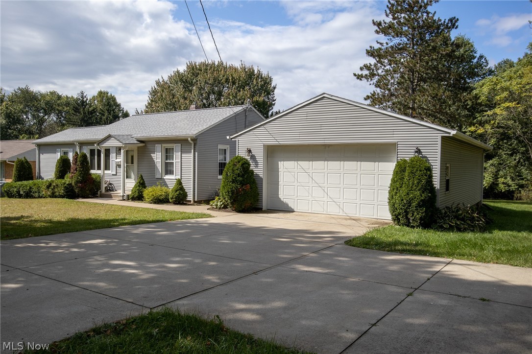 3130 Dutt Road Barberton, OH 44203 - Photo 2 of 27