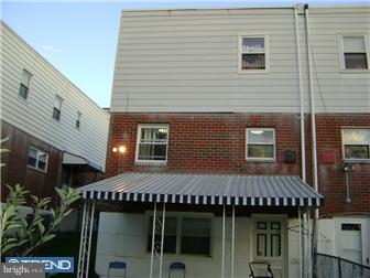 10914 Lockart Road Philadelphia, PA 19116 - Photo 2 of 5 Exterior Back