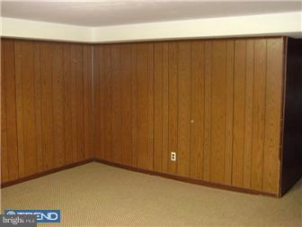 10914 Lockart Road Philadelphia, PA 19116 - Photo 5 of 5 Basement - Finished