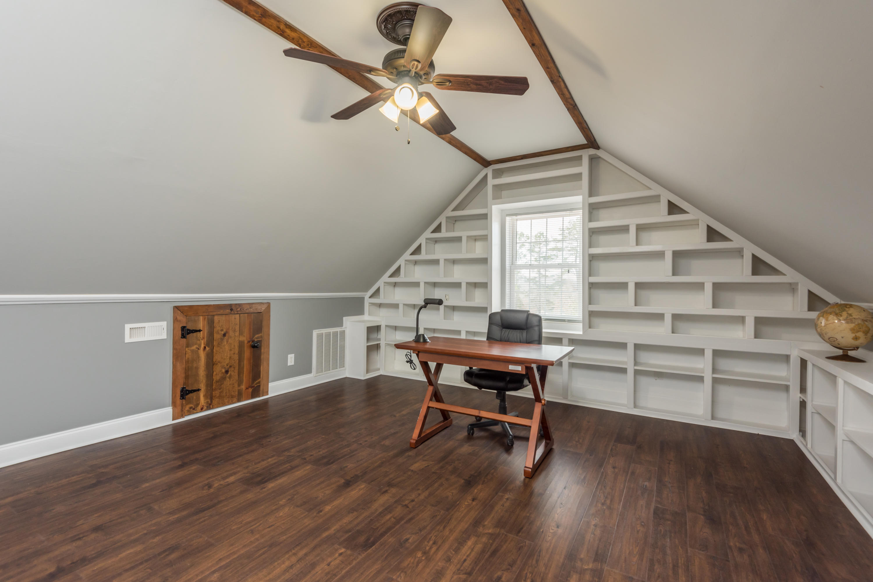 664 Batley Road Clinton, TN 37716 - Photo 20 of 40 664BatleyRd-23