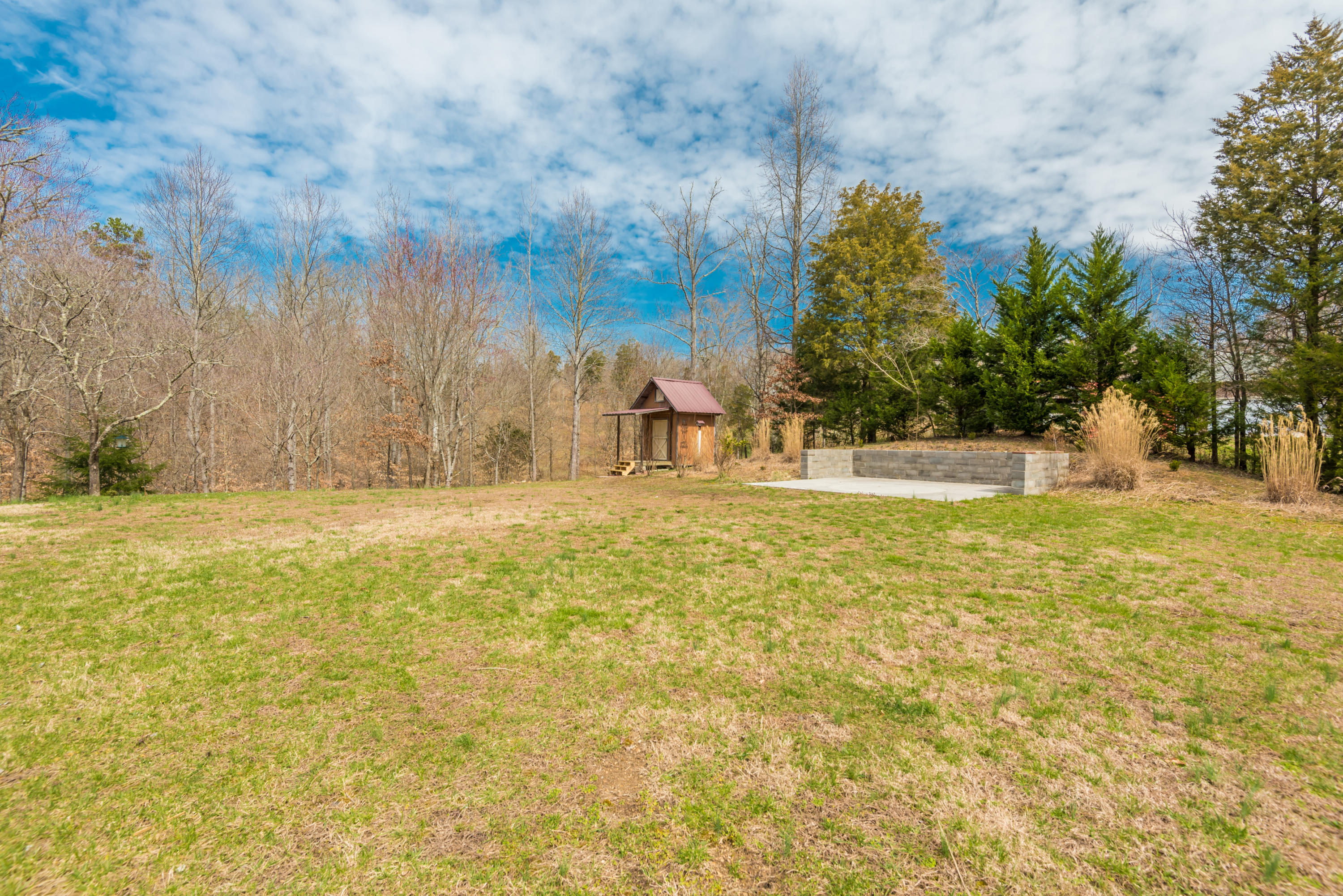 664 Batley Road Clinton, TN 37716 - Photo 34 of 40 664BatleyRd-44