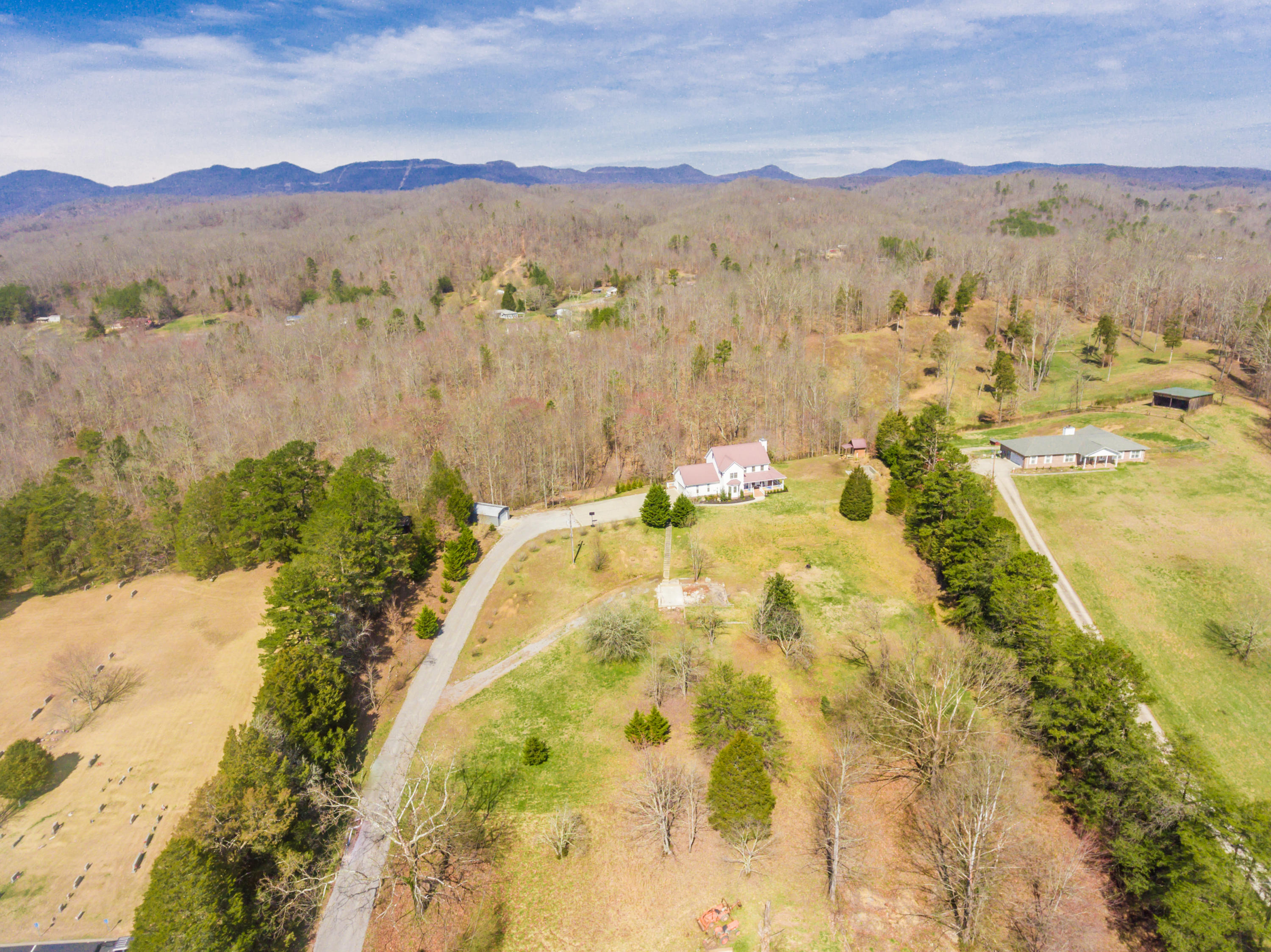 664 Batley Road Clinton, TN 37716 - Photo 38 of 40 664BatleyRd-67