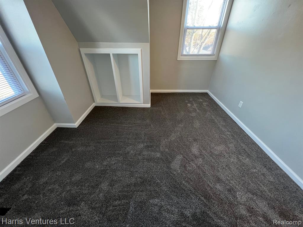 19183 Rolandale Street Grosse Pointe, MI 48236 - Photo 25 of 31