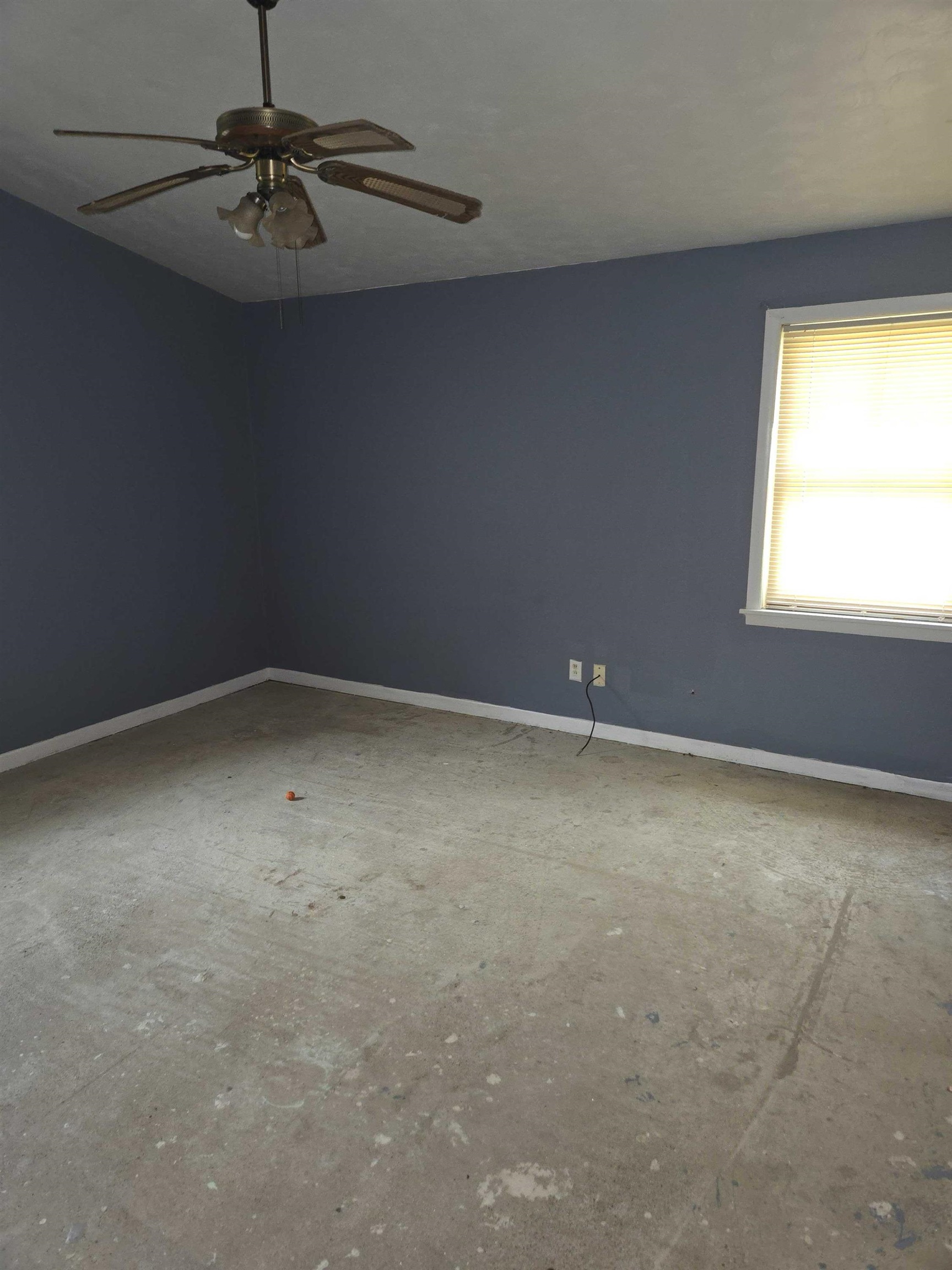 4898 Knight Arnold Road Memphis, TN 38118 - Photo 9 of 10 an empty room