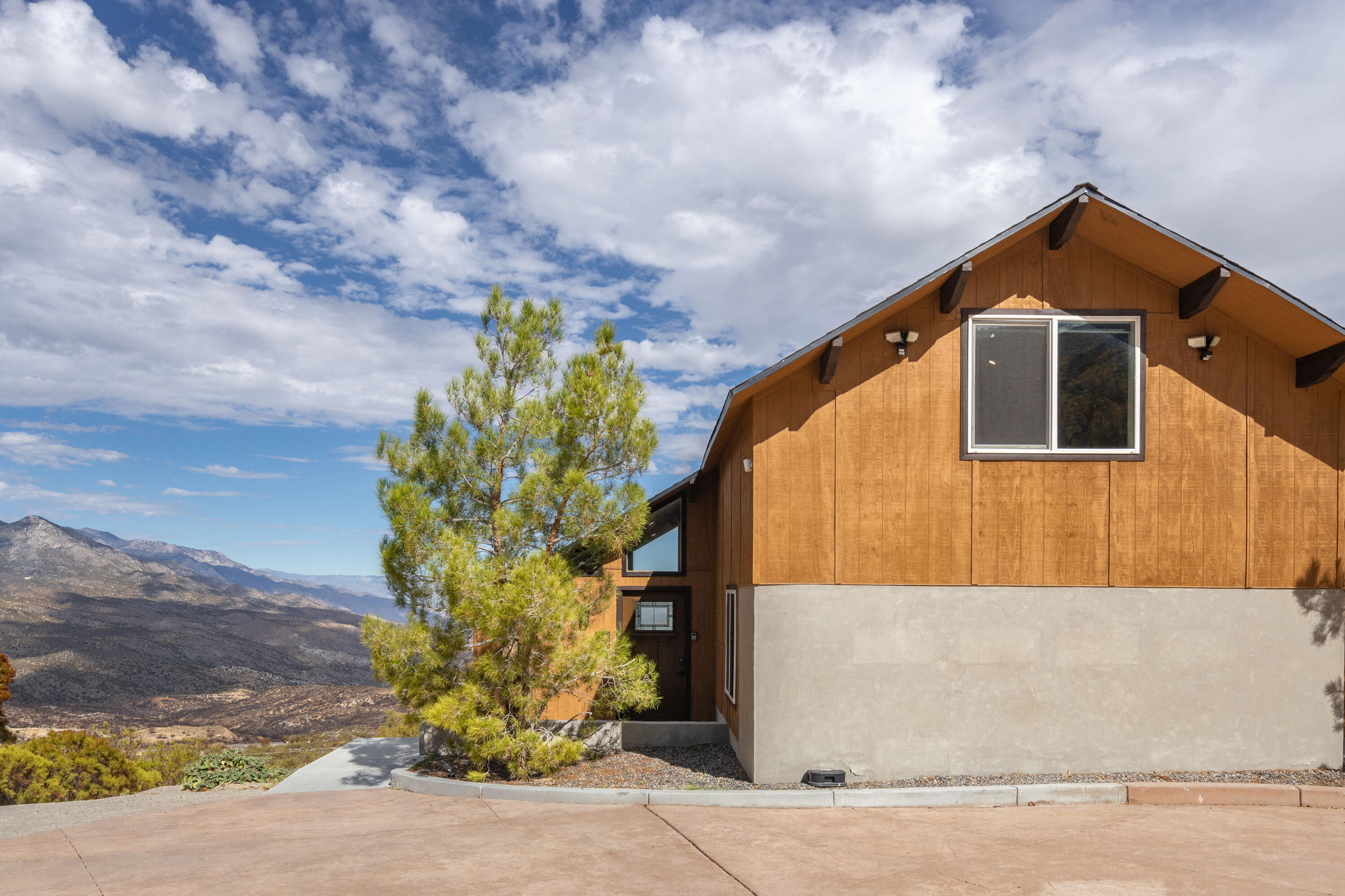 67195 Springcrest Drive Mountain Center, CA 92561 - Photo 28 of 67 a front view of a house with a yard