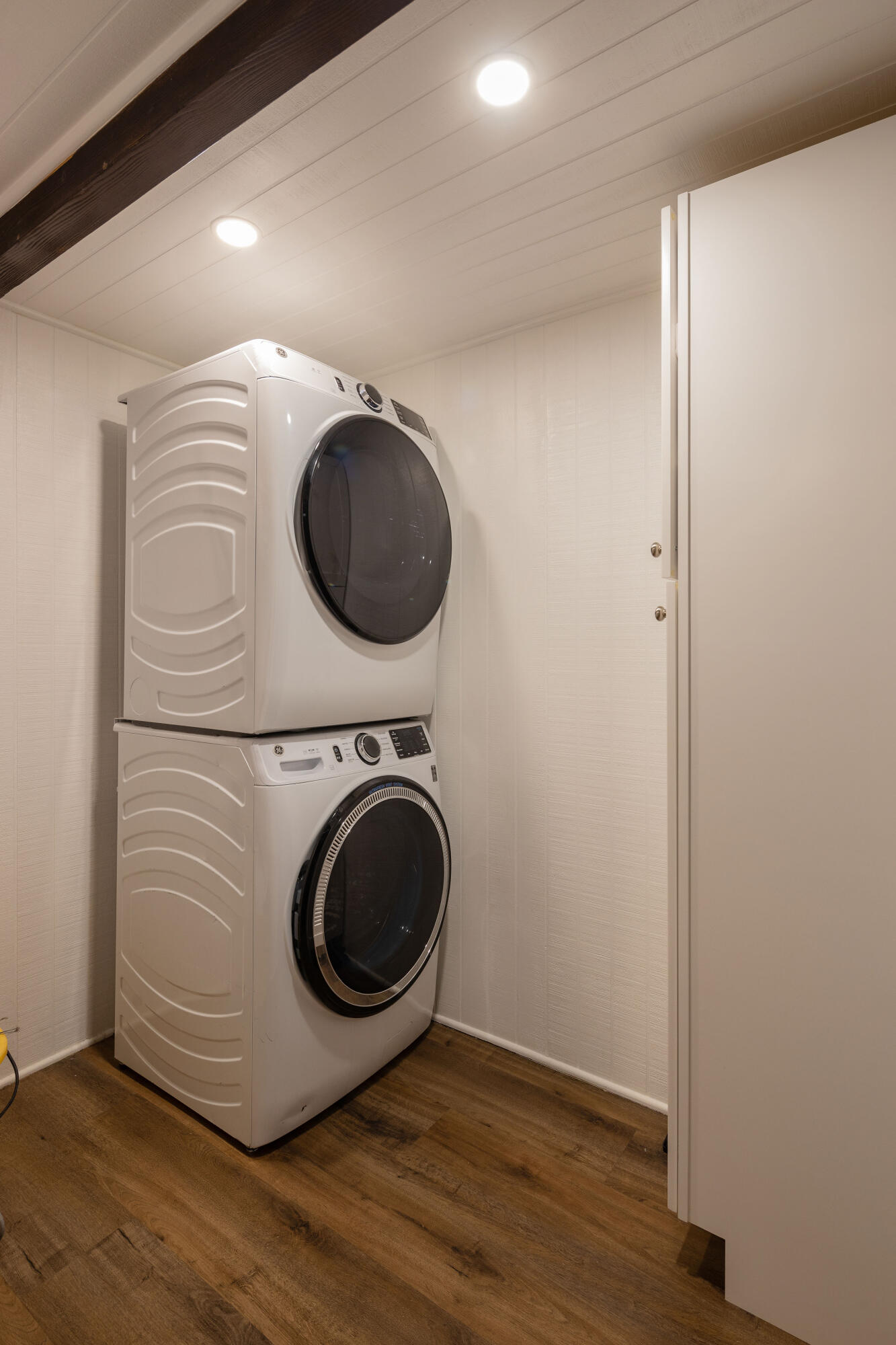 67195 Springcrest Drive Mountain Center, CA 92561 - Photo 53 of 67 a utility room with dryer and washer