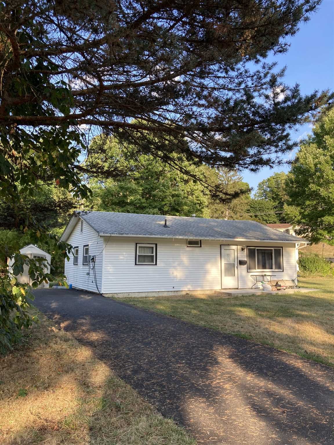 22 Van Wyck Drive, Poughkeepsie, NY 12601 Compass