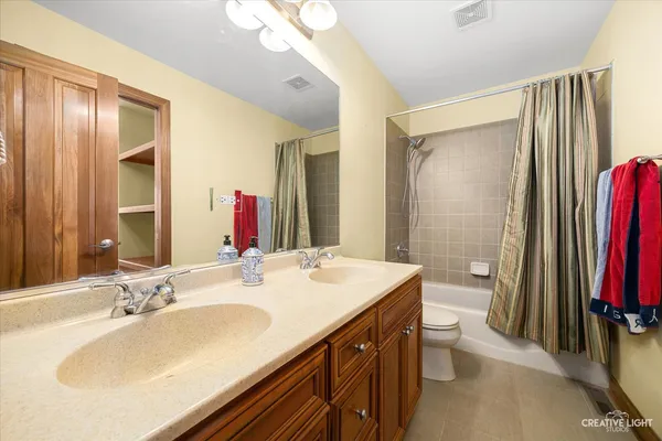 $945,000 | 3415 Minito Court, Naperville, IL 60564