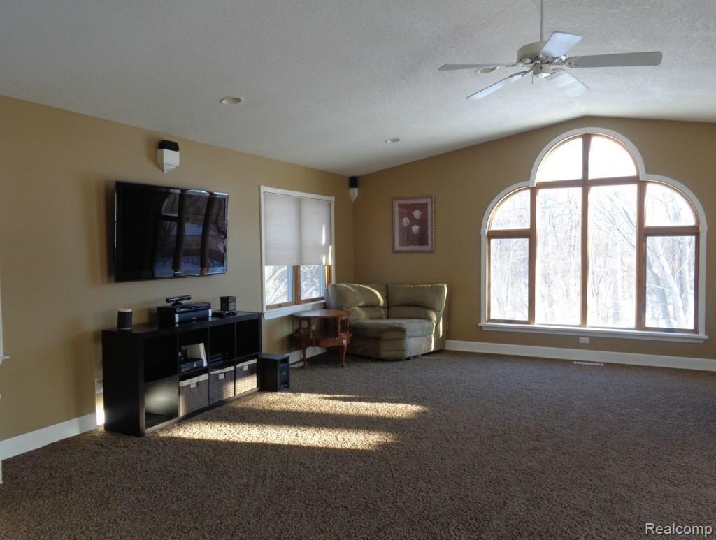 49275 Hanford Road Canton, MI 48187 - Photo 6 of 28 Fabulous Great Room