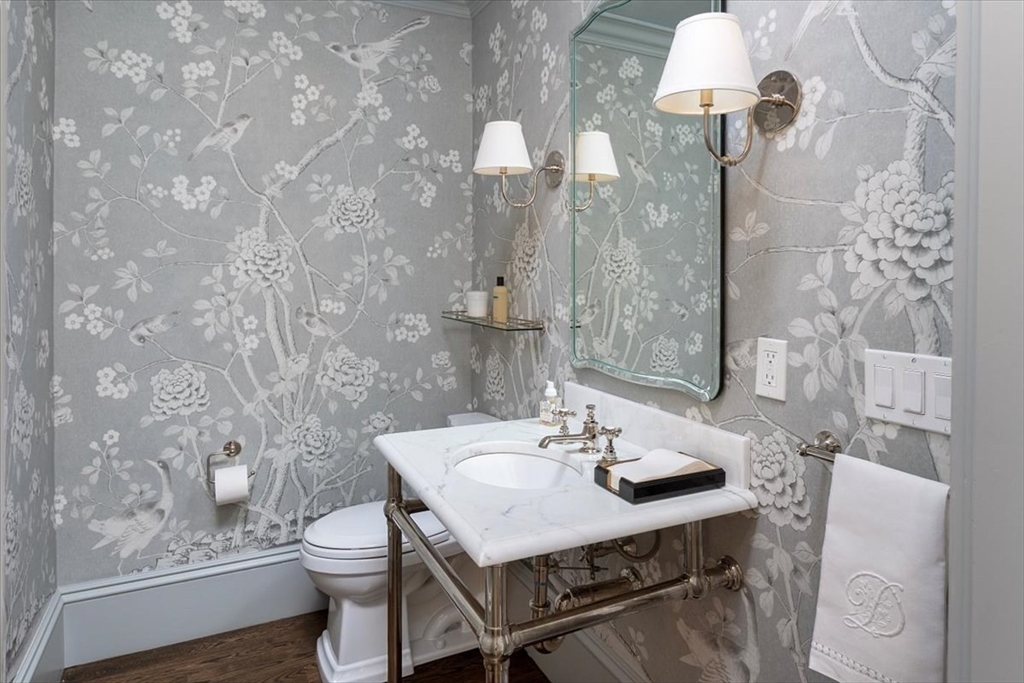 62 Chestnut Street Boston, MA 02108 - Photo 7 of 18 a bathroom with a sink a toilet and shower