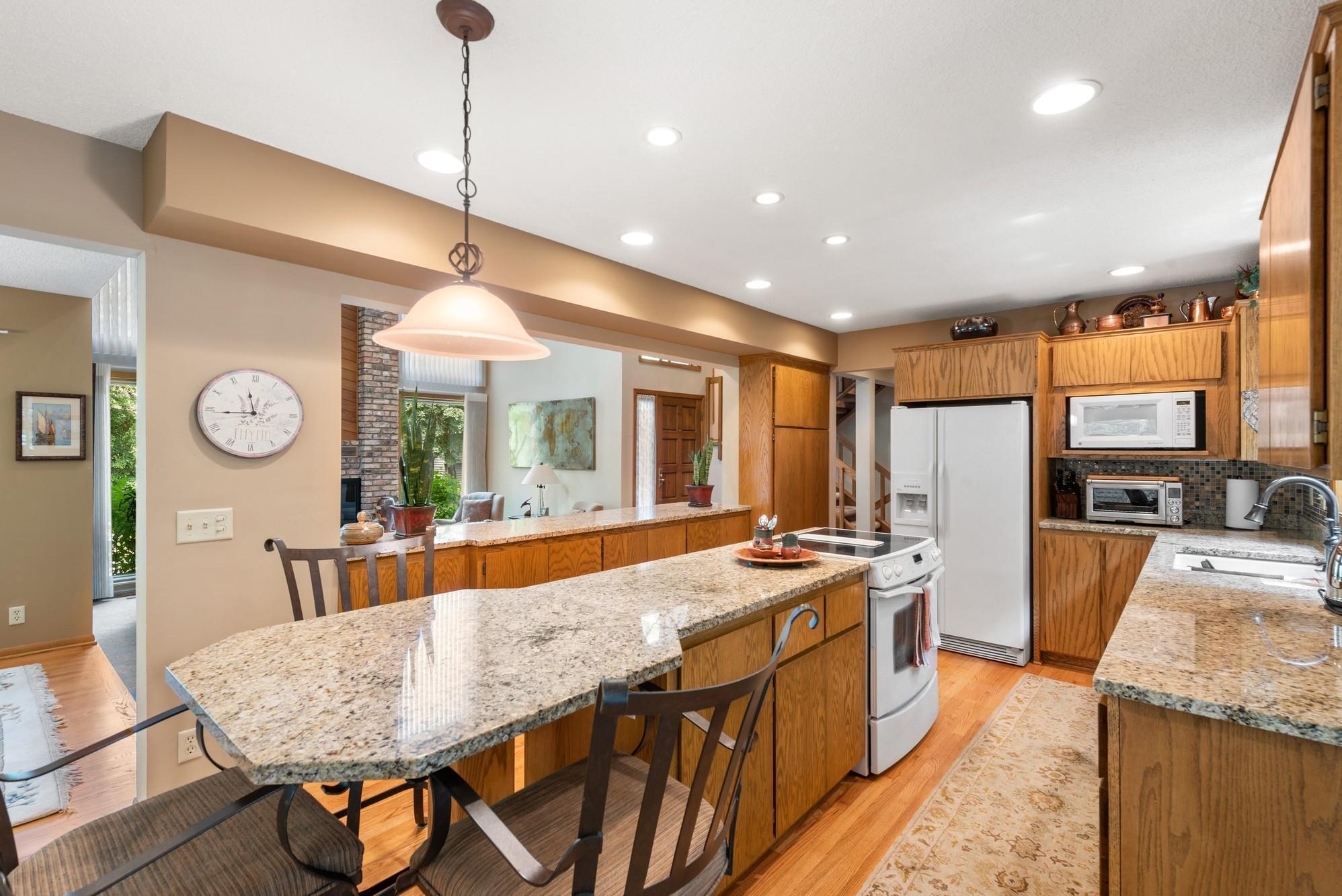 7941 Telegraph Road Bloomington, MN 55438 - Photo 8 of 26 Gallery Image 8