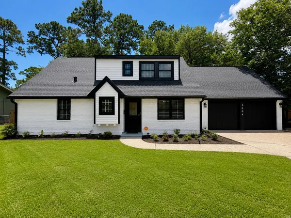 $343,000 | 3004 Woodland Drive, Dickinson, TX 77539