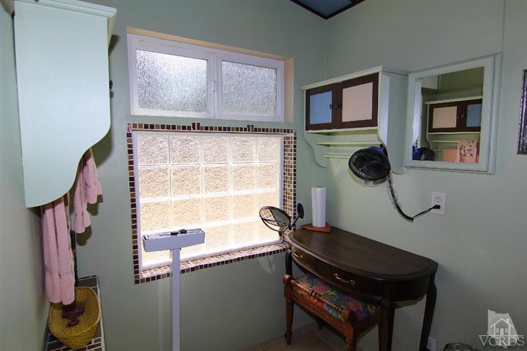 10343-10345 Creek Road Oak View, CA 93022 - Photo 10 of 21 Gallery Image 10